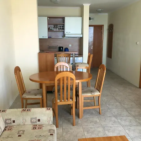 Apartamento With Sea View In Vega Village Eh *