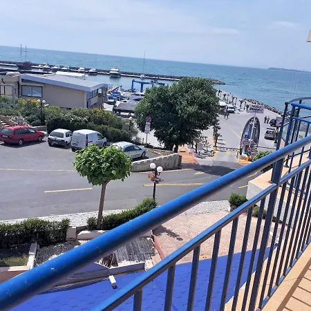 With Sea View In Vega Village Eh Apartamento