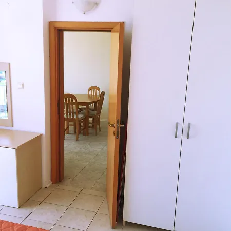 شقة With Sea View In Vega Village Eh
