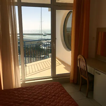 With Sea View In Vega Village Eh * سفيتي فلاس