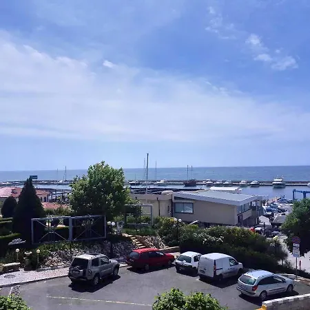 With Sea View In Vega Village Eh * سفيتي فلاس